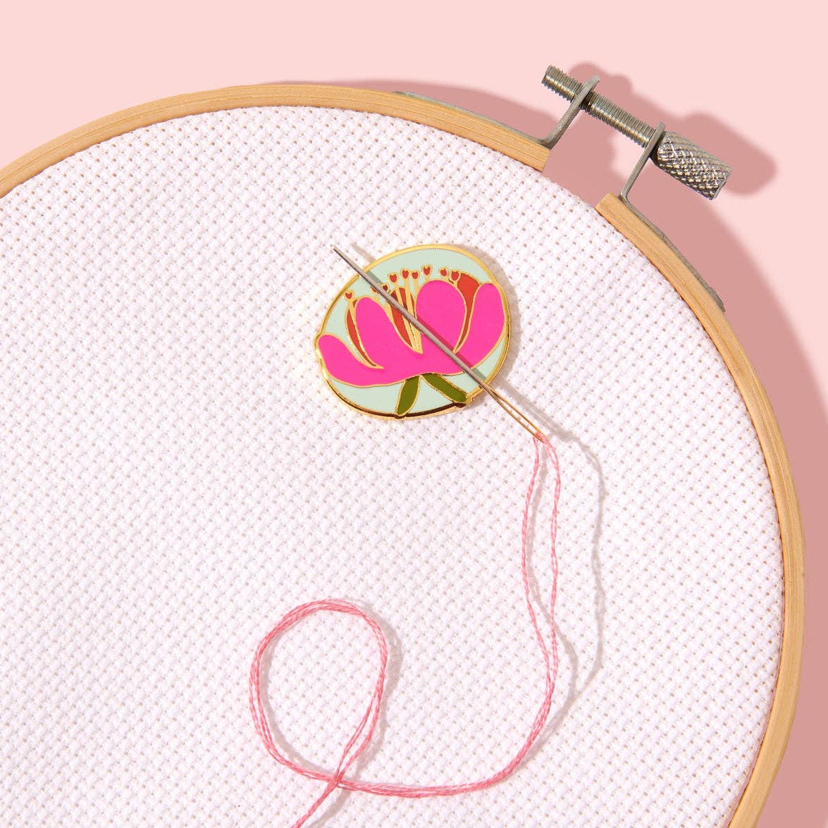 SOHMO Peony Needle Minder