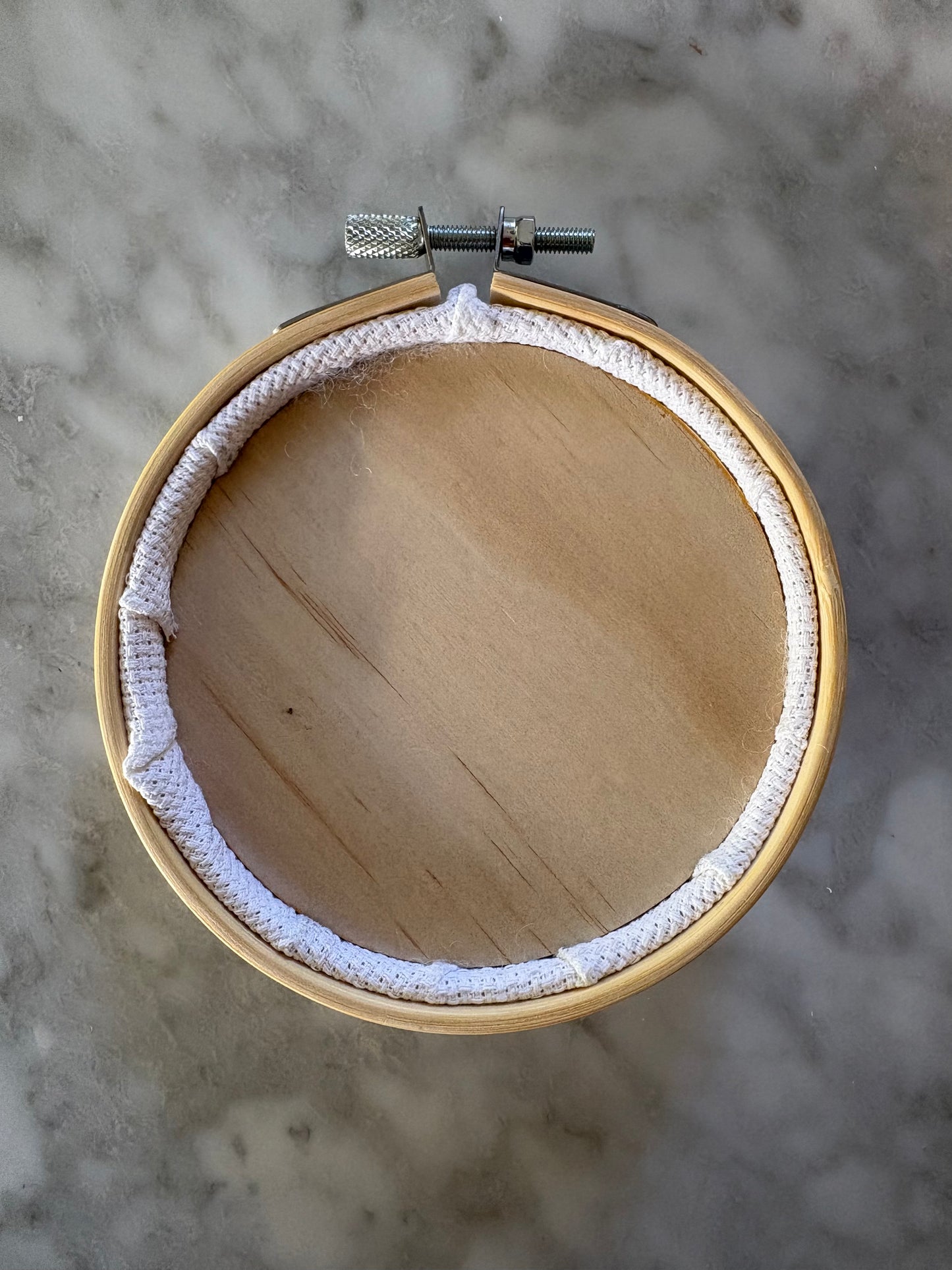 Hoop back discs
