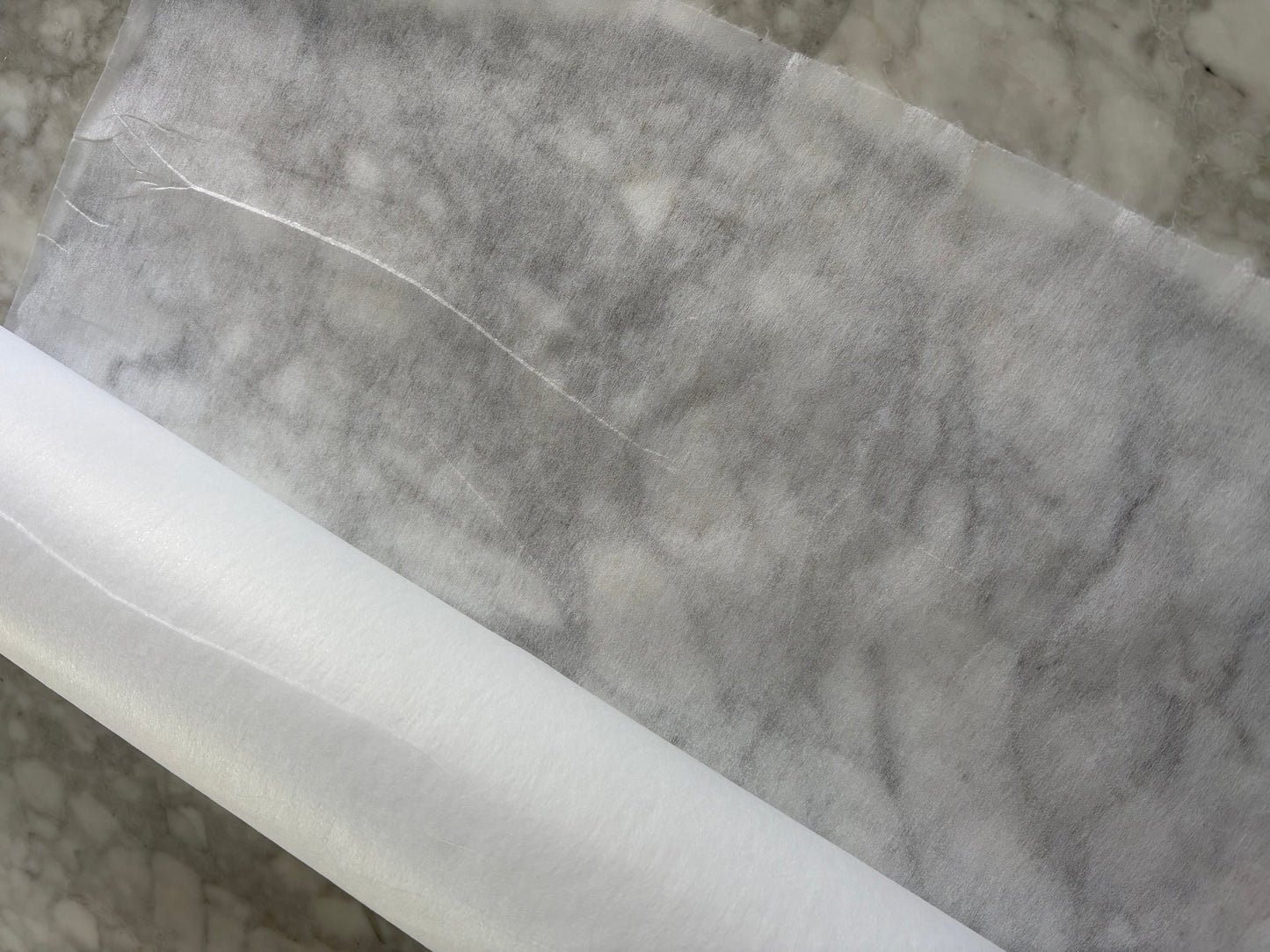 Lightweight Iron On Interfacing - 90 cm Wide (Sold by the 50 cm)
