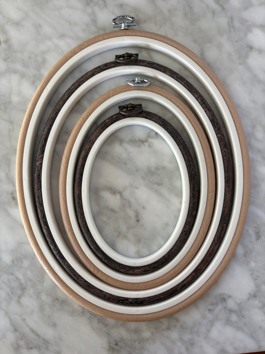Nurge Oval Flexi Display Hoops