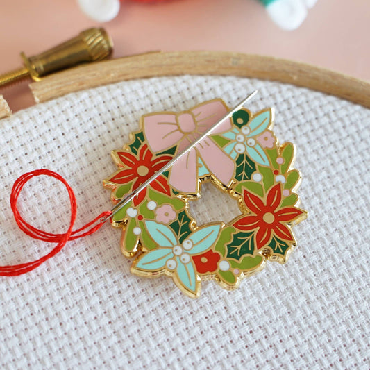 Wreath Magnetic Needle Minder by Caterpillar Cross Stitch